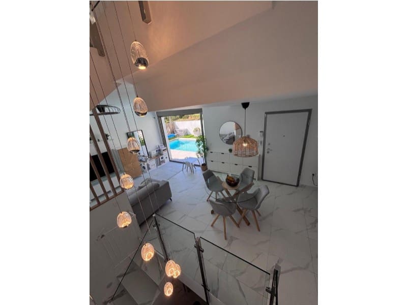 5 soverom Villa til salgs i Orihuela Costa med svømmebasseng - € 595 000 (Ref: 9973054)