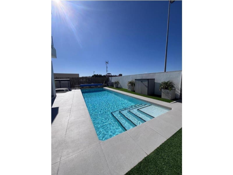 5 soverom Villa til salgs i Orihuela Costa med svømmebasseng - € 595 000 (Ref: 9973054)
