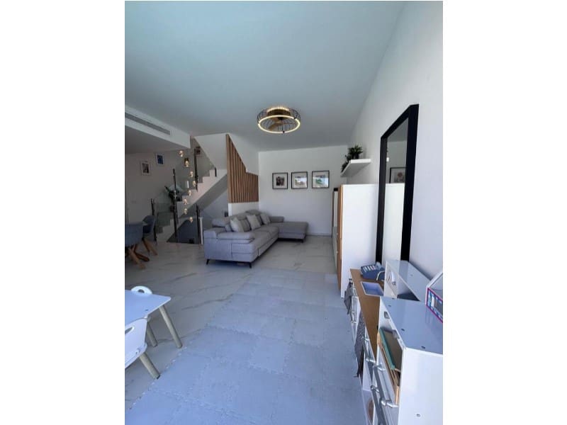 5 soverom Villa til salgs i Orihuela Costa med svømmebasseng - € 595 000 (Ref: 9973054)