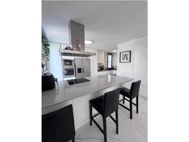 5 soverom Villa til salgs i Blue Lagoon med svømmebasseng - € 595 000 (Ref: 9973054)