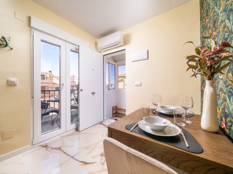 Apartamento de 1 habitación en El Chaparral en venta con piscina - 164.000 € (Ref: 9973055)