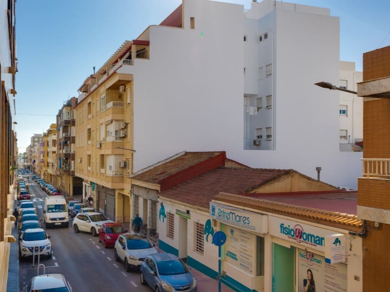 3 slaapkamer Appartement te koop in Torrevieja - € 299.000 (Ref: 9975051)
