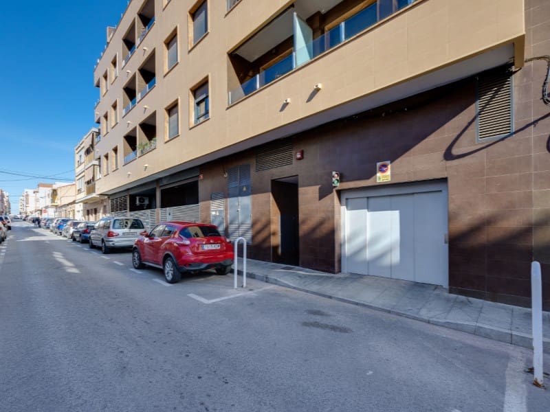 3 slaapkamer Appartement te koop in Torrevieja - € 299.000 (Ref: 9975051)