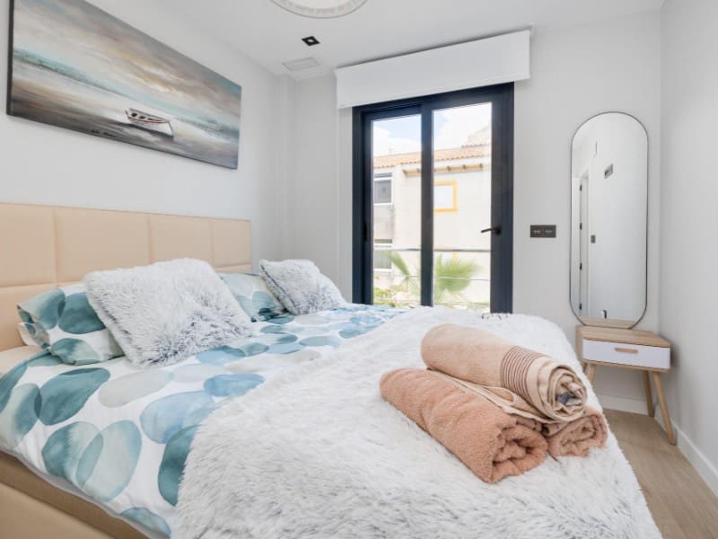 3 slaapkamer Bungalow te koop in Orihuela Costa - € 429.900 (Ref: 9975052)