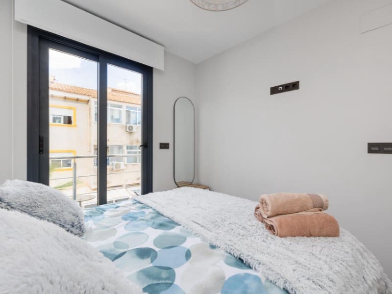 3 slaapkamer Bungalow te koop in Orihuela Costa - € 429.900 (Ref: 9975052)