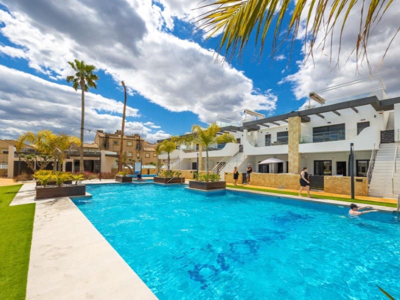 3 slaapkamer Bungalow te koop in Orihuela Costa - € 429.900 (Ref: 9975052)