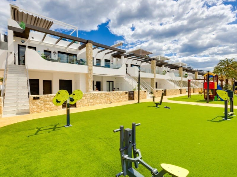 3 slaapkamer Bungalow te koop in Orihuela Costa - € 429.900 (Ref: 9975052)