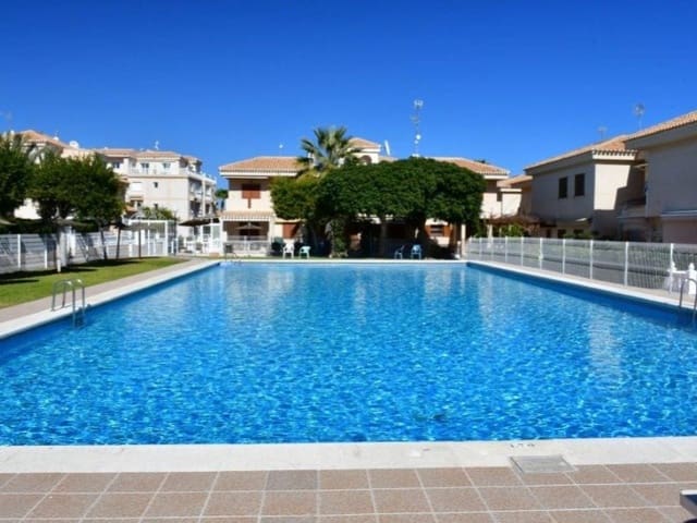 2 soveværelse Bungalow til salg i Playa Flamenca, Orihuela med swimmingpool - € 185.000 (Ref: 9977041)