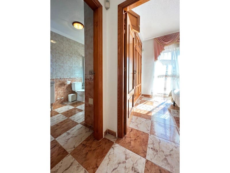 2 slaapkamer Villa te koop in Cabo Roig - € 239.000 (Ref: 9977043)