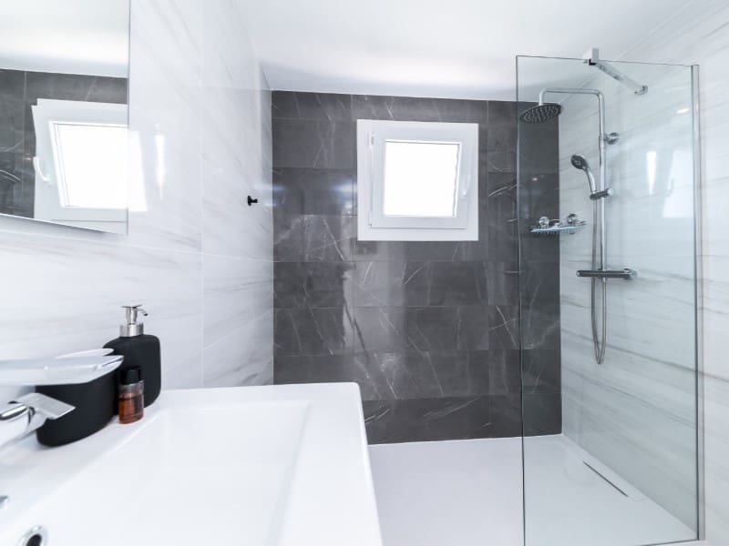 2 bedroom Apartment for sale in Torrevieja with pool - € 495,000 (Ref: 9977044)
