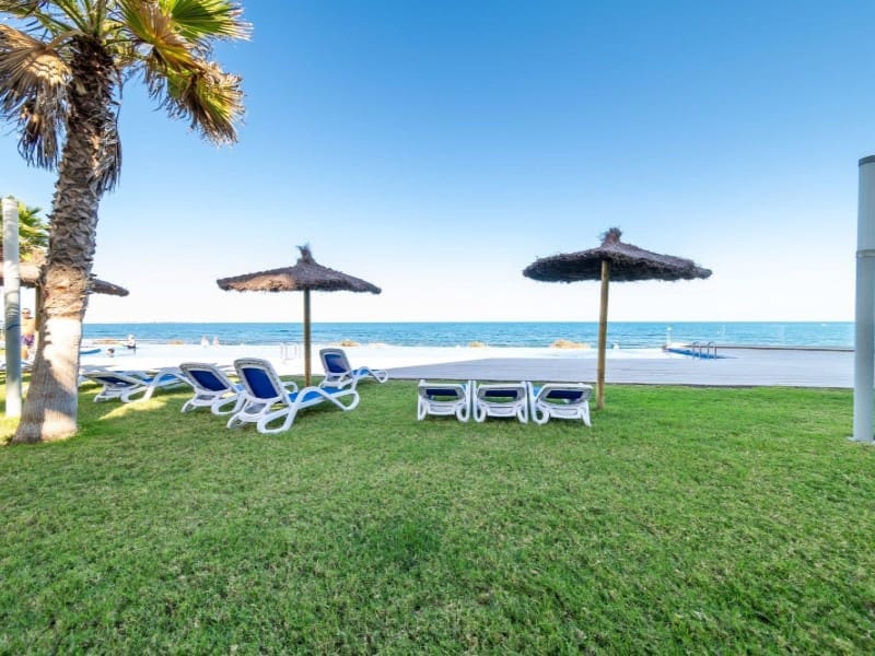 2 bedroom Apartment for sale in Torrevieja with pool - € 495,000 (Ref: 9977044)