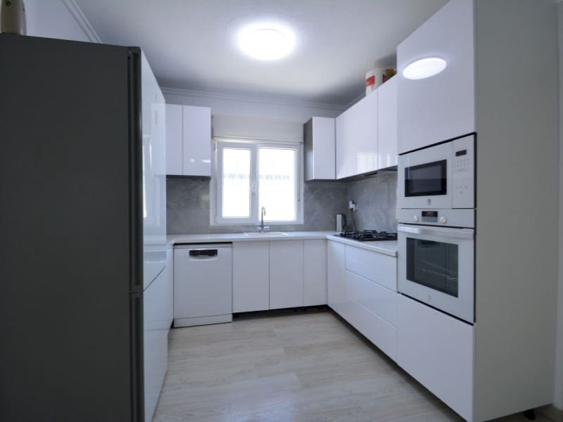 4 sypialnia Willa na sprzedaż w Lo Pepin z basenem - 470 000 € (Ref: 9977045)