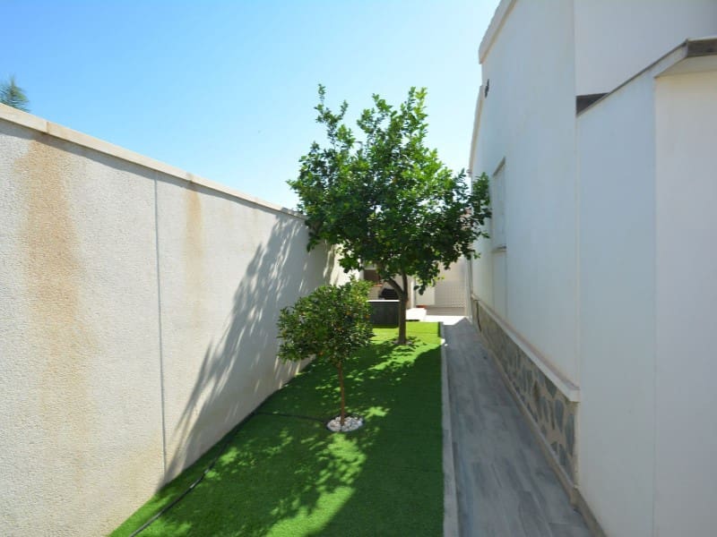 4 sypialnia Willa na sprzedaż w Lo Pepin z basenem - 470 000 € (Ref: 9977045)