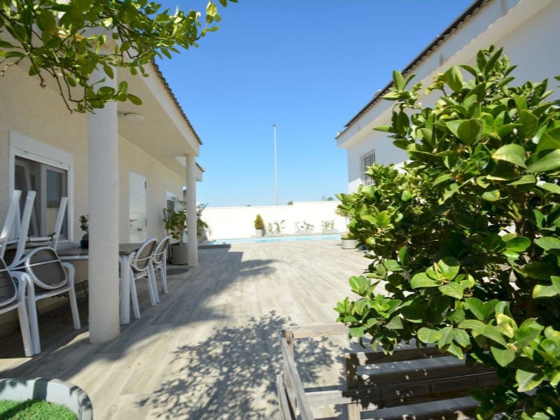 4 sypialnia Willa na sprzedaż w Lo Pepin z basenem - 470 000 € (Ref: 9977045)
