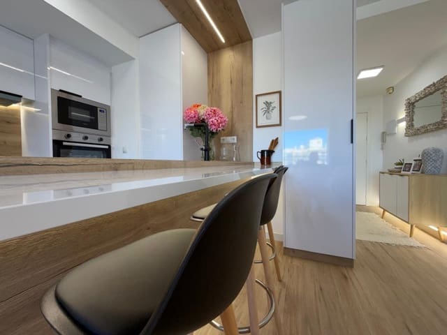 3 soveværelse Lejlighed til salg i Punta Prima, Torrevieja med swimmingpool garage - € 259.700 (Ref: 9978538)