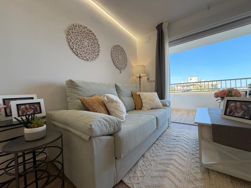 3 soveværelse Lejlighed til salg i Punta Prima med swimmingpool garage - € 259.700 (Ref: 9978538)