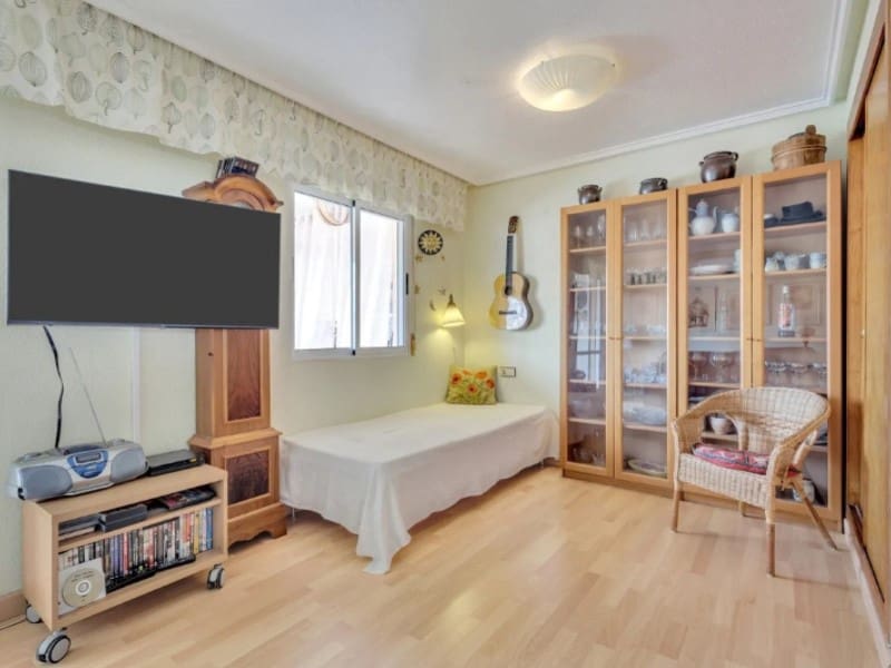 1 slaapkamer Penthouse te koop in Torrevieja - € 139.000 (Ref: 9978539)