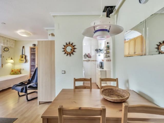 1 soveværelse Penthouse til salg i Parque de las Naciones, Torrevieja - € 139.000 (Ref: 9978539)