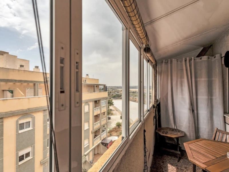 1 slaapkamer Penthouse te koop in Torrevieja - € 139.000 (Ref: 9978539)