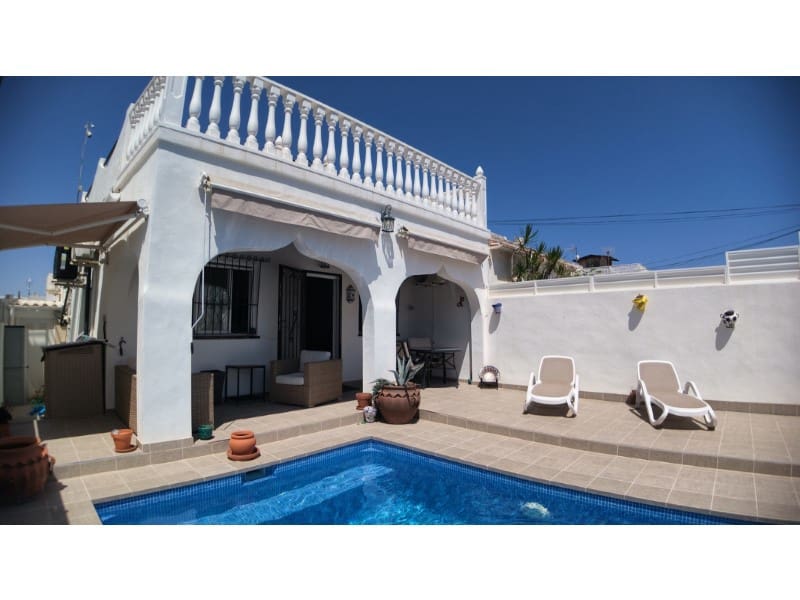 2 soverom Bungalow til salgs i Orihuela Costa med svømmebasseng - € 240 000 (Ref: 9978540)