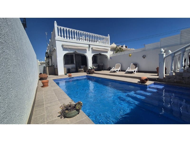 2 soverom Bungalow til salgs i Orihuela Costa med svømmebasseng - € 240 000 (Ref: 9978540)