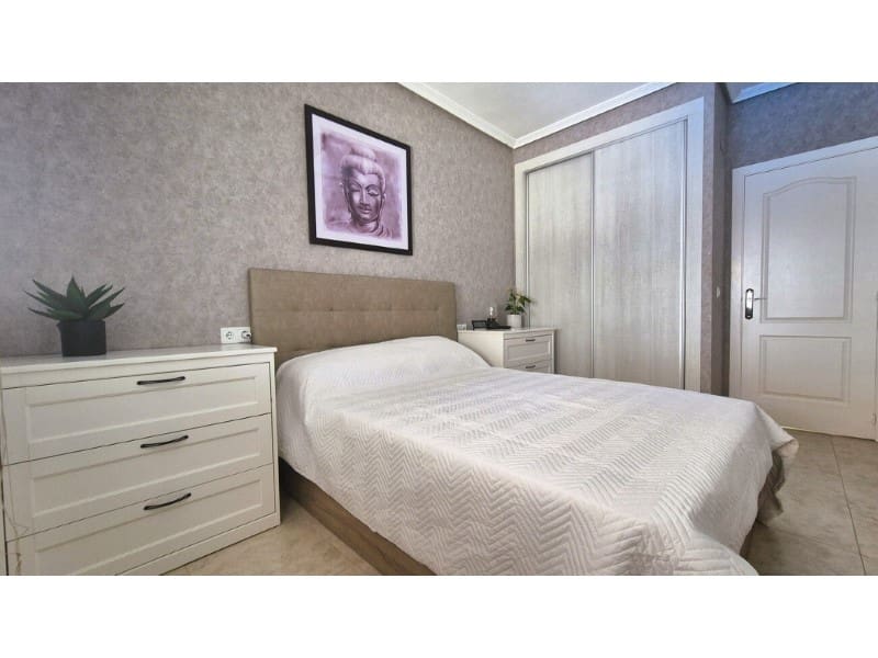 2 soverom Bungalow til salgs i Orihuela Costa med svømmebasseng - € 240 000 (Ref: 9978540)
