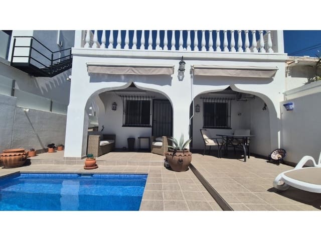 2 soveværelse Semi-Rækkehus til salg i Villamartin, Orihuela med swimmingpool - € 240.000 (Ref: 9978540)