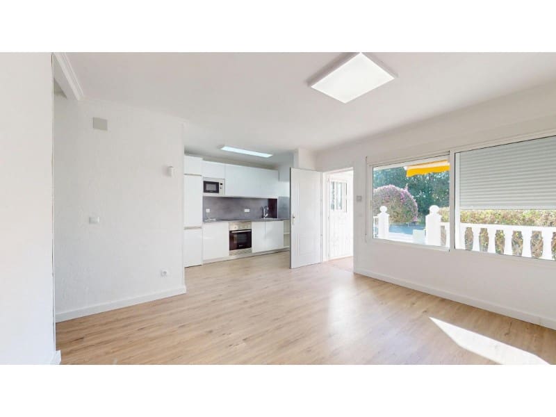 2 bedroom Bungalow for sale in Orihuela Costa - € 199,000 (Ref: 9978541)