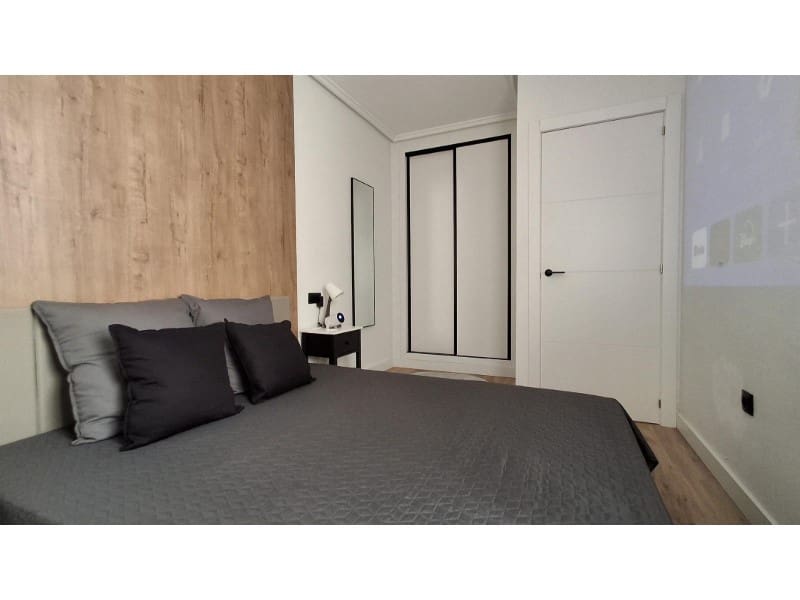 Apartamento de 1 habitación en Torrevieja en venta - 167.000 € (Ref: 9984638)