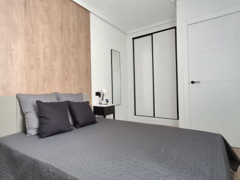 Apartamento de 1 habitación en Torrevieja en venta - 167.000 € (Ref: 9984638)