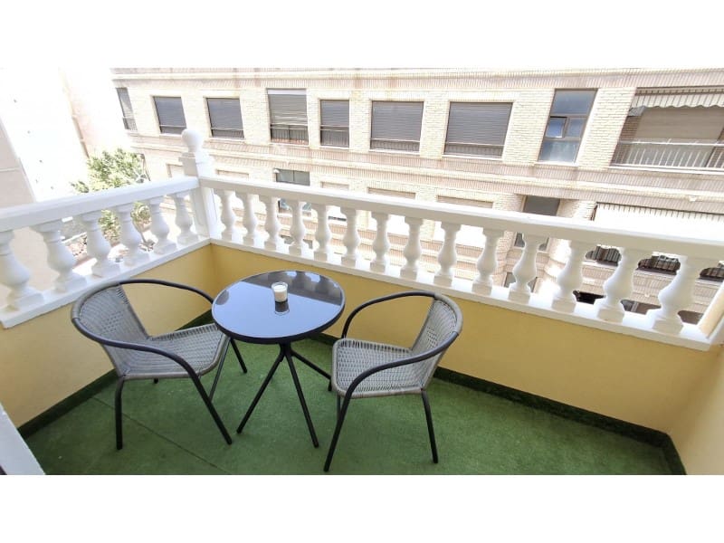 Apartamento de 1 habitación en Torrevieja en venta - 167.000 € (Ref: 9984638)