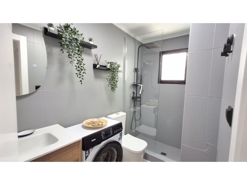 Apartamento de 1 habitación en Torrevieja en venta - 167.000 € (Ref: 9984638)