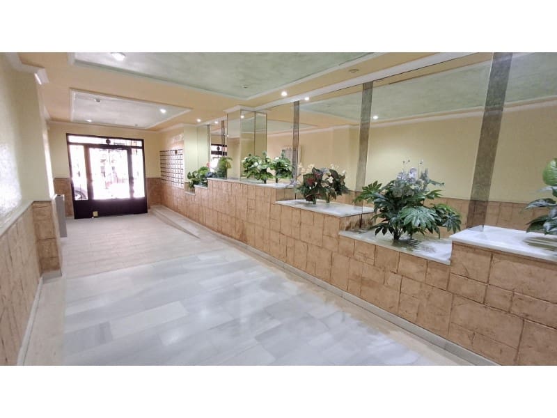 Apartamento de 1 habitación en Torrevieja en venta - 167.000 € (Ref: 9984638)