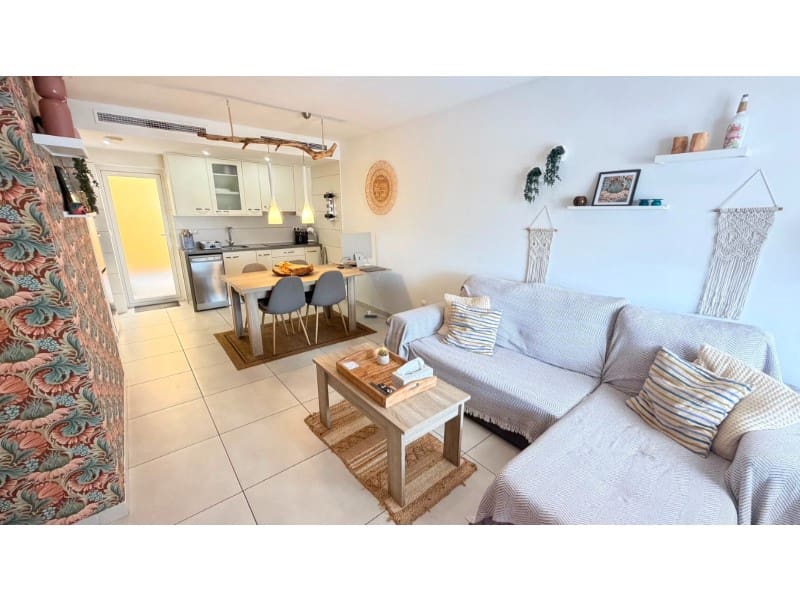 2 quarto Apartamento para venda em Torrevieja - 235 000 € (Ref: 9984640)