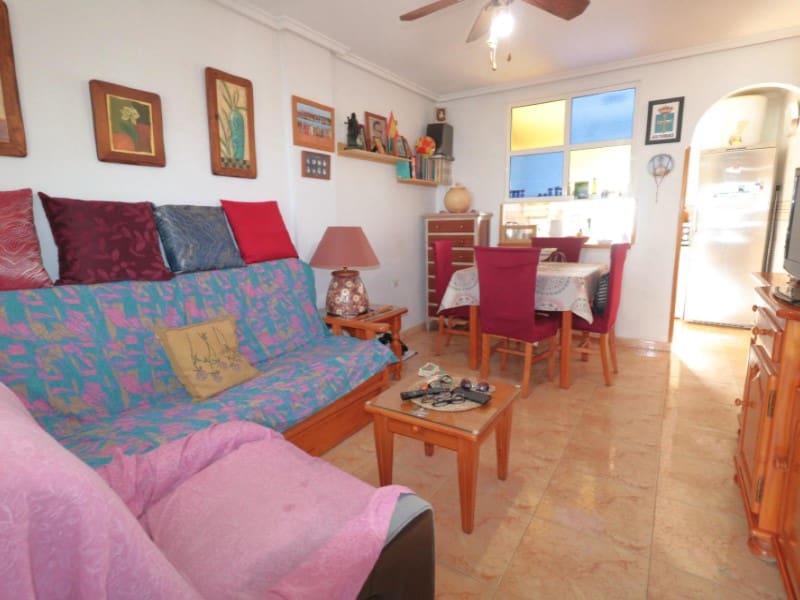 2 makuuhuone Bungalow myytävänä paikassa Torrevieja mukana uima-altaan - 168 000 € (Ref: 9986603)
