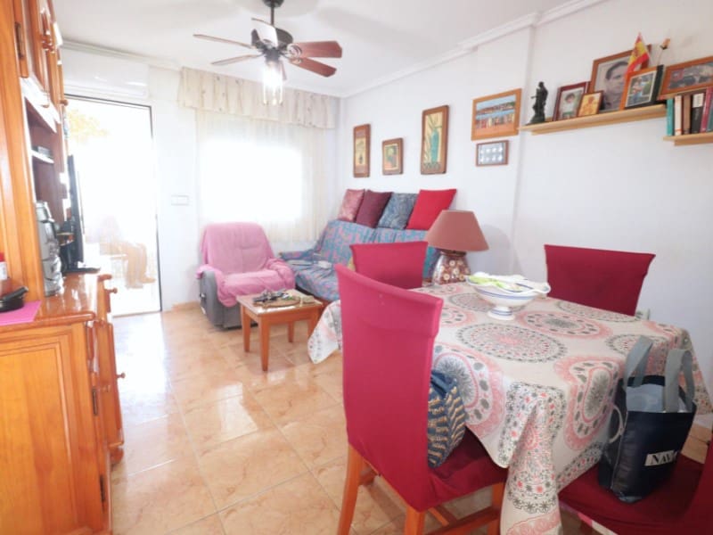 2 makuuhuone Bungalow myytävänä paikassa Torrevieja mukana uima-altaan - 168 000 € (Ref: 9986603)