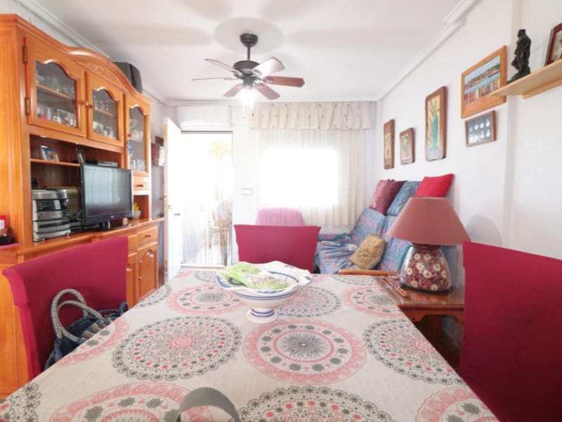 2 makuuhuone Bungalow myytävänä paikassa Torrevieja mukana uima-altaan - 168 000 € (Ref: 9986603)