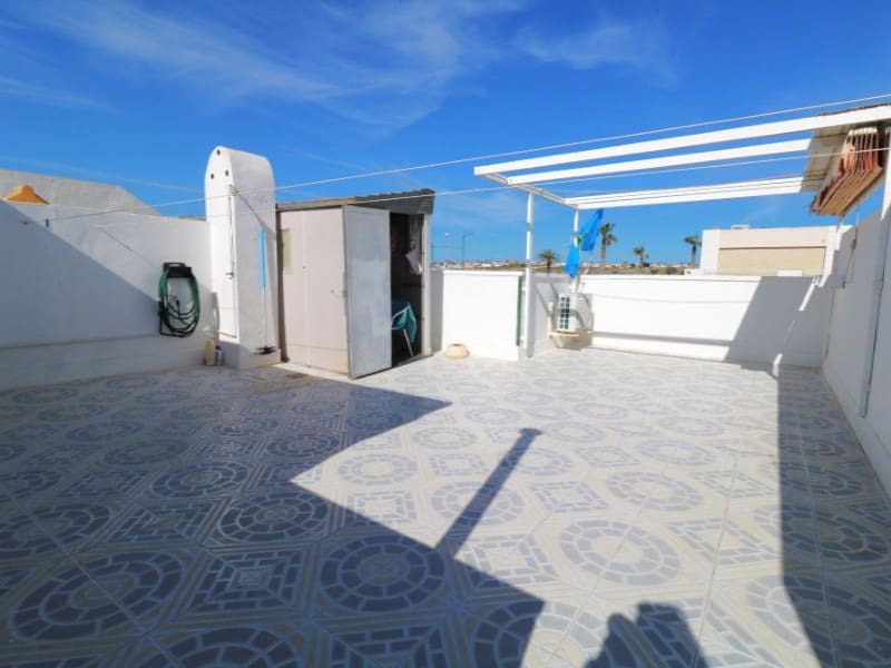 2 makuuhuone Bungalow myytävänä paikassa Torrevieja mukana uima-altaan - 168 000 € (Ref: 9986603)