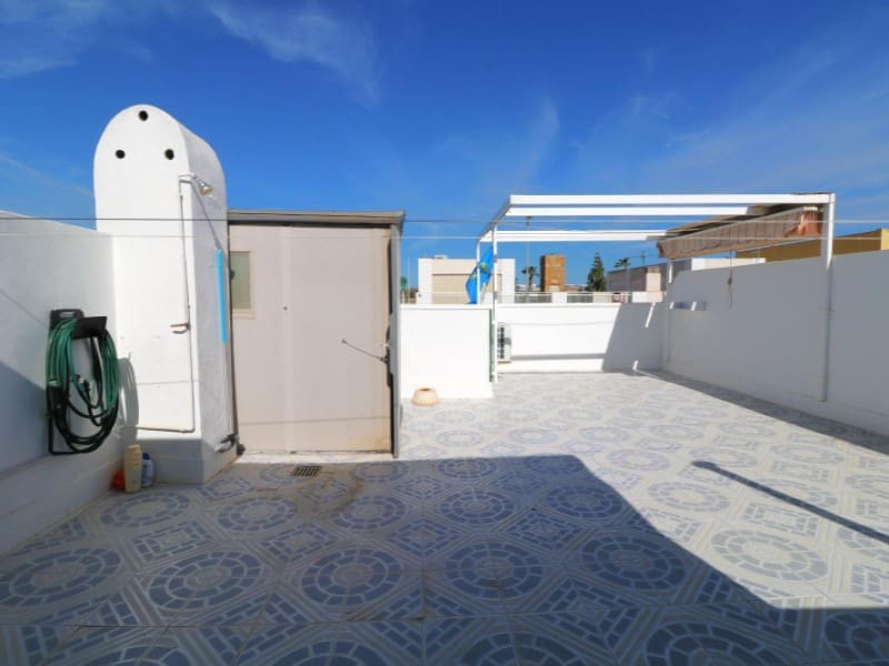 2 makuuhuone Bungalow myytävänä paikassa Torrevieja mukana uima-altaan - 168 000 € (Ref: 9986603)