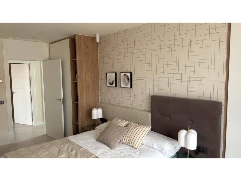 4 slaapkamer Villa te koop in Ciudad Quesada met zwembad - € 1.150.000 (Ref: 9990433)