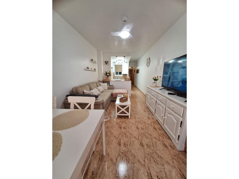 Apartamento de 2 habitaciones en Torrevieja en venta - 148.900 € (Ref: 9990434)