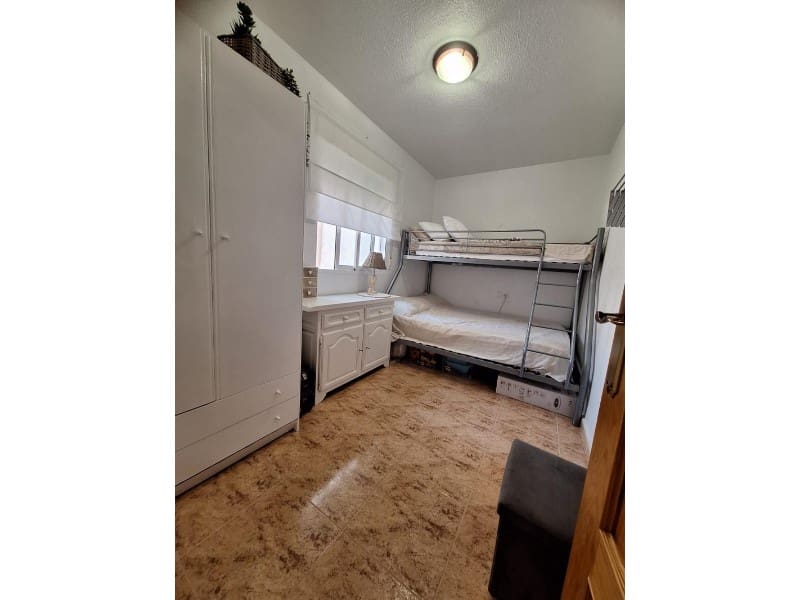 Apartamento de 2 habitaciones en Torrevieja en venta - 148.900 € (Ref: 9990434)