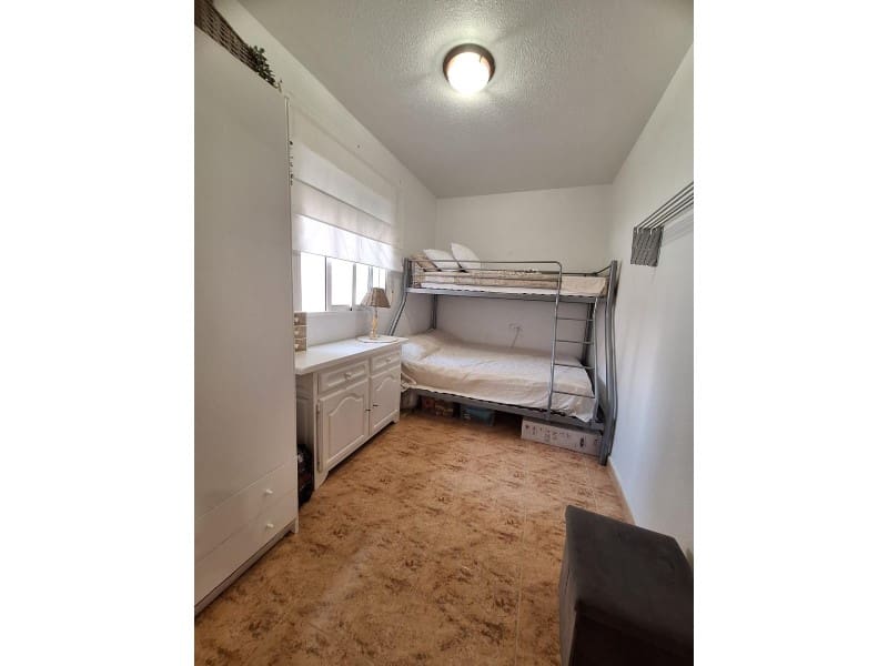 Apartamento de 2 habitaciones en Torrevieja en venta - 148.900 € (Ref: 9990434)