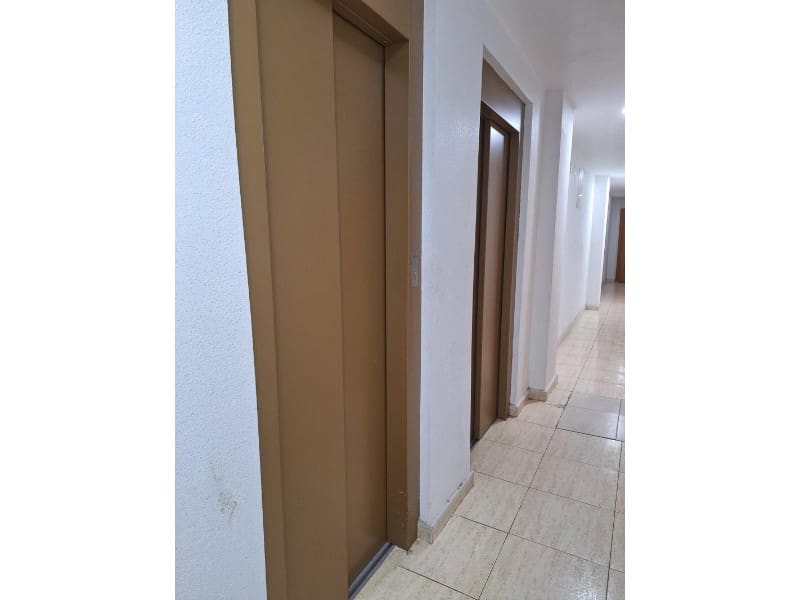 Apartamento de 2 habitaciones en Torrevieja en venta - 148.900 € (Ref: 9990434)