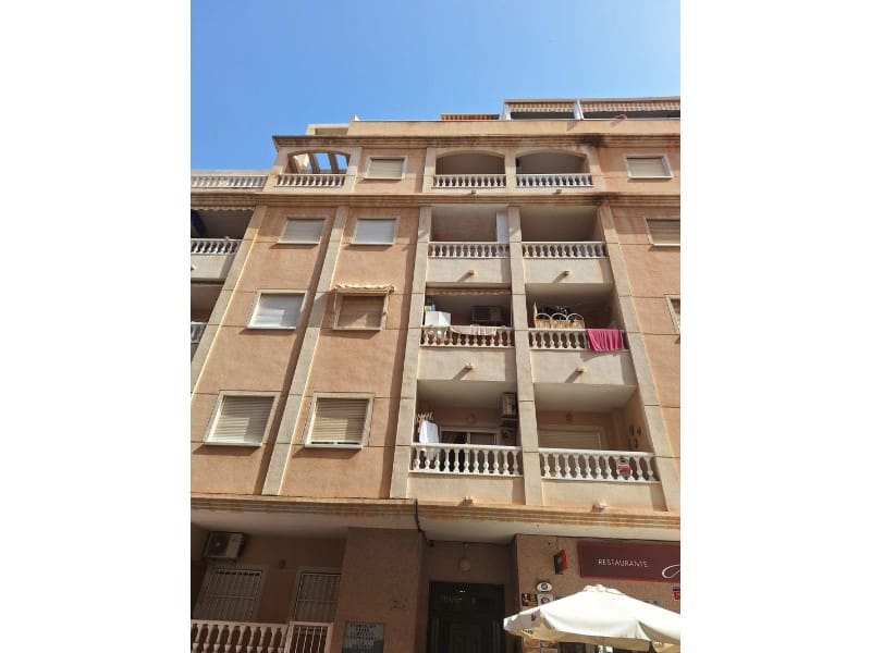 Apartamento de 2 habitaciones en Torrevieja en venta - 148.900 € (Ref: 9990434)