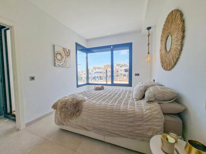 3 soverom Villa til salgs i Orihuela Costa med svømmebasseng - € 330 000 (Ref: 9990436)