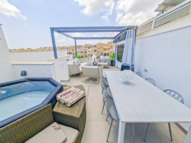 3 soverom Villa til salgs i Orihuela Costa med svømmebasseng - € 330 000 (Ref: 9990436)