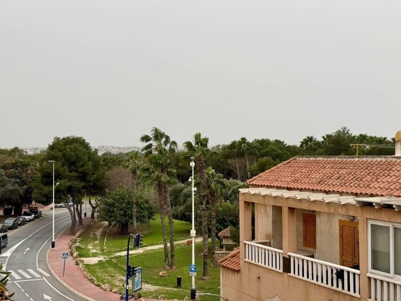 2 soverom Leilighet til salgs i Torrevieja - € 189 900 (Ref: 9990438)