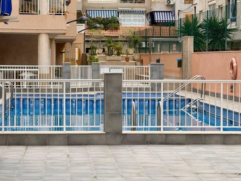2 soverom Leilighet til salgs i Torrevieja - € 189 900 (Ref: 9990438)