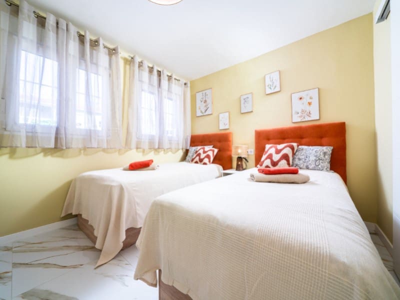 2 slaapkamer Appartement te koop in La Veleta - € 199.000 (Ref: 9990440)
